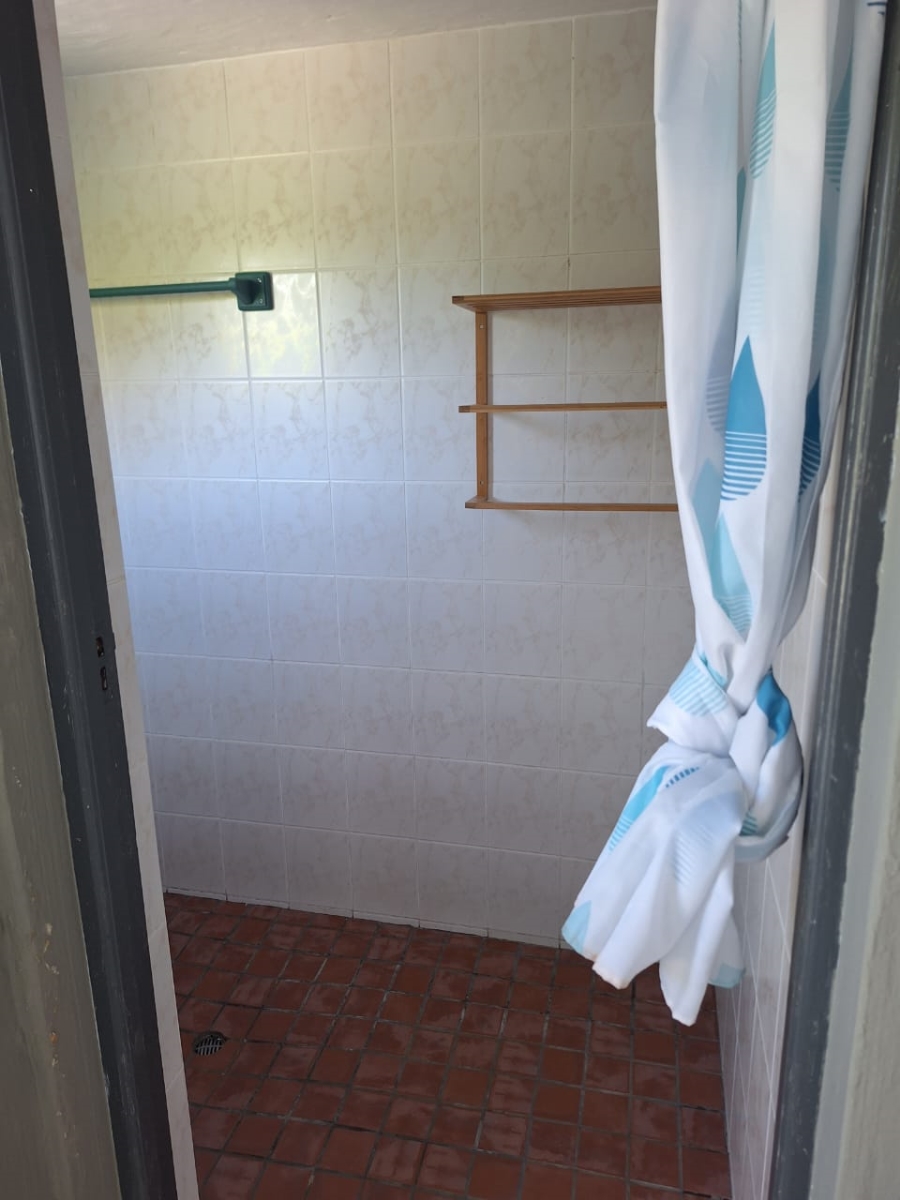 To Let 3 Bedroom Property for Rent in Beachview Eastern Cape
